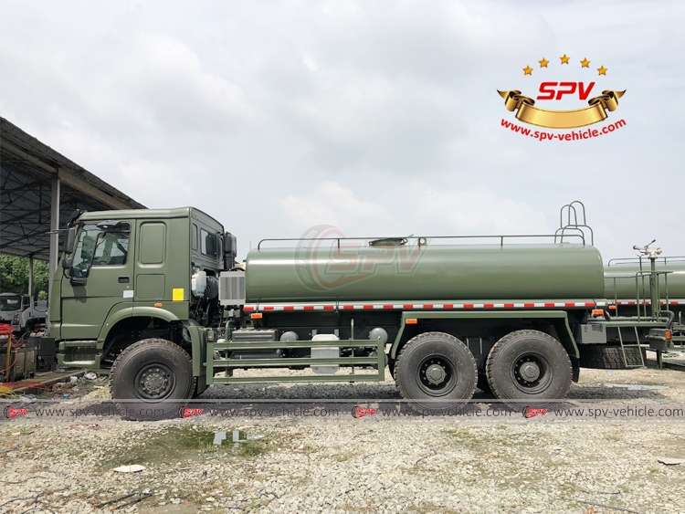 6X6 Water Sprinker Truck Sinotruk - LS